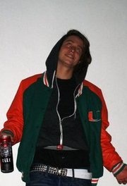 Yurii305's profile picture. 