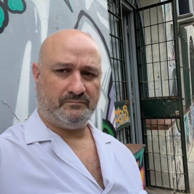 berniwe's profile picture. Médico. Postgrado de Salud Ocupacional. Padre orgulloso de Martin y Julieta. Bolso a muerte. Socialdemócrata, siempre buscando la Justicia.