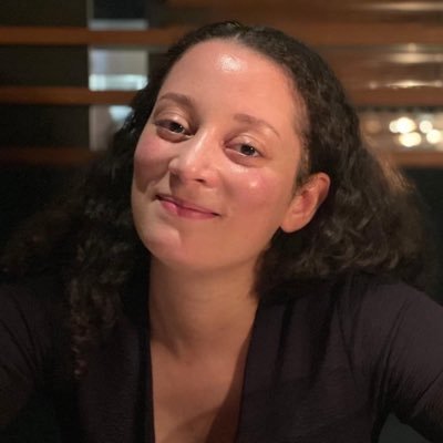 UX Designer, Usability Advocate, @OCAD alum. Previously @CompassGroupCan, @Rogers, Educator @techsparkcanada 🇨🇦🇻🇨🇯🇲