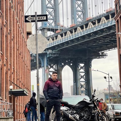 GerryAndrade_'s profile picture. Living to love #Tauro    @Gerryandrade21