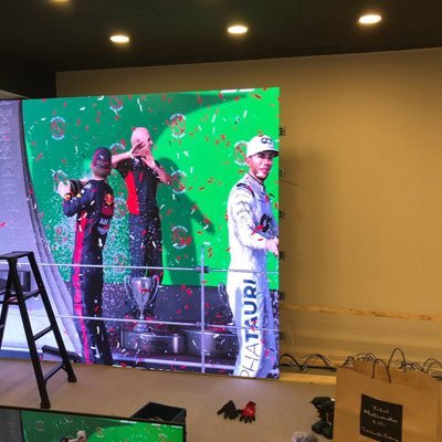 Determined to become a foresight in the LED industry LED display R & D, design, manufacturing, sales and service high-tech enterprises Provide comprehensive sol