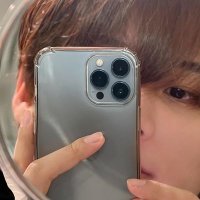 JH. (@jonghonlm) 's Twitter Profile
