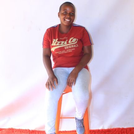 Musidzana ano dzula otakala💕💕♥️♥️