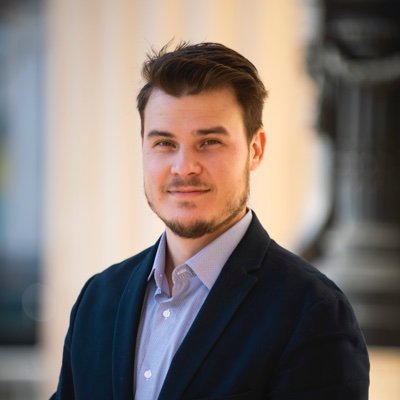 Vlad_Bauer's profile picture. Chief Financial Officer @eLiberare Passionate about gardening, mountaineering & martial arts