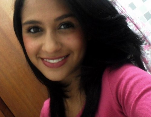 Aquariana, 17 anos, solteira, evangélica, corinthiana, companheira, extrovertida, persistente, delicada, estabanada, teimosa, sincera. Arujá - São Paulo.