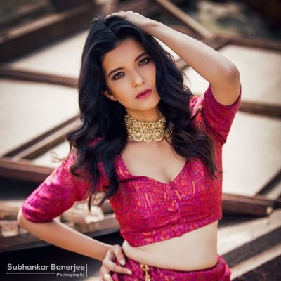 actoranuradha's profile picture. Happy soul