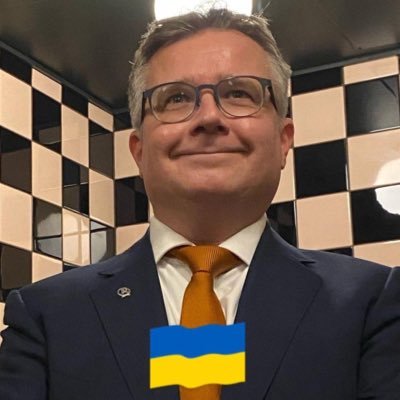 @juhkir.bsky.social Aiemmin täällä X:ssä #turku #lauttasaari #politiikka #työelämä #ulkopolitiikka Duunitöissä @AkavaRy. Ajatukset omia, jos niitäkään.