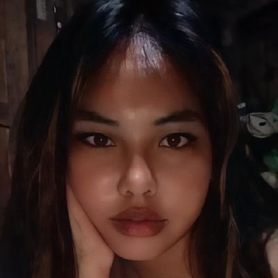itsmeyskaamor's profile picture. Life is hard. It's harder if you're stupid bitch.