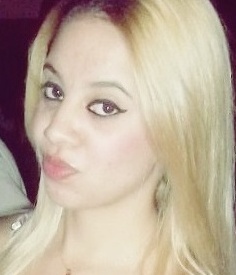 “A gente não erra em amar uma pessoa, a gente erra em esperar que ela nos ame da mesma maneira ...” ;]