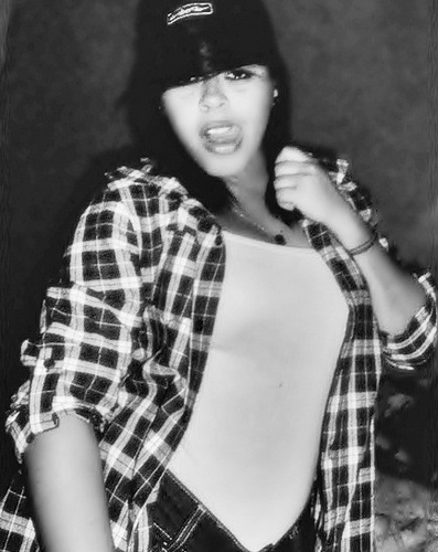 •  Deliver me from all evil, e Toda inveja Améem '