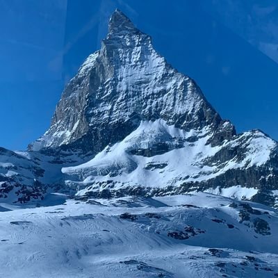 yrmeylth's profile picture. 