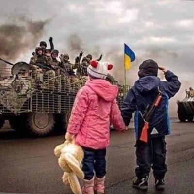 MuffinmanMc's profile picture. 🇮🇪 guy with an eye on The World