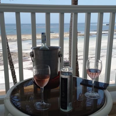 livingforme's profile picture. Aquarius