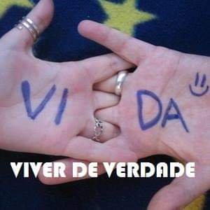 Viver de verdade em um mundo repleto de mentiras, esse é o desafio.