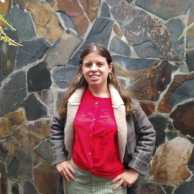 Hi, I'm Mónica Andrea Acero Yate from Bogotá Colombia, profesional of information science and degree in foreign languages