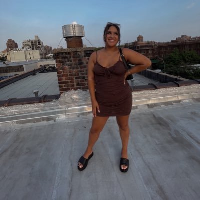 sydneyalaina_'s profile picture. 