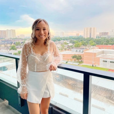 Ayeeanni's profile picture. smöl girl in a big world