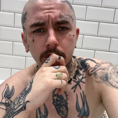 cbrien_oiaran's profile picture. your dad’s favourite