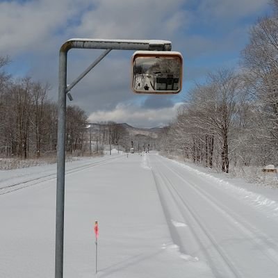 普通の中年男です。あちらこちらを徘徊するのが好きです。鉄道、歩き、車、自転車と手段は何でもあり！元ボーイスカウトのリーダー。
この処、山遊びにハマっています。