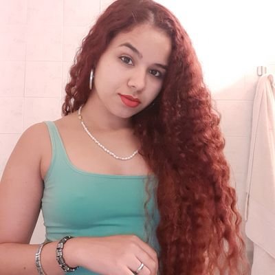 Apaixonada por Instrumentos Mortais e Estilhaça-me ♥♥♥ capricorniana, 28 anos e nem um pouco louca hahaha #SDV