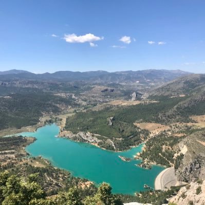 Somos una asociación que entre nuestros fines están la defensa del medioambiente y concretamente todo lo que concierne al agua sus usos tradicionales y cultura