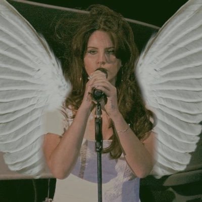 LaVeraLana_'s profile picture. she!her happiness is a butterfly