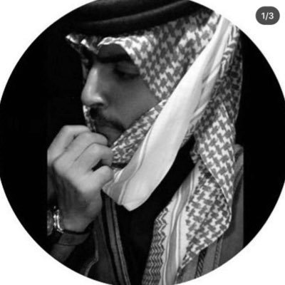 محب وملم للشعر وللقهوه
