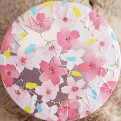 美しいものが好き、珈琲がないと一日がスタートできないカフェイン中毒😁
ライブ、ミュージカル
目で観て、耳で聴いて、体感する
ことでエネルギーチャージ
🍇に恋した🍇みん🎵🎹