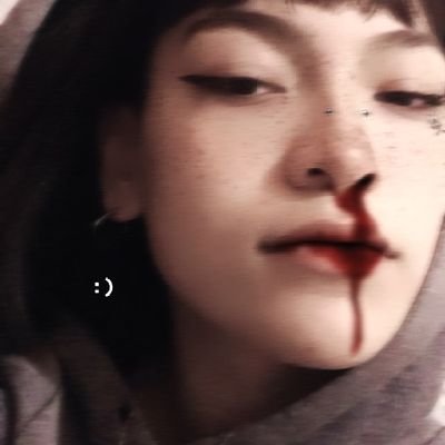 p0pina's profile picture. ig: @sofireyesx
16%