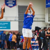 Nevaeh Farmer🏀⛹🏽♀️ (@vaehwitdabucks) 's Twitter Profile