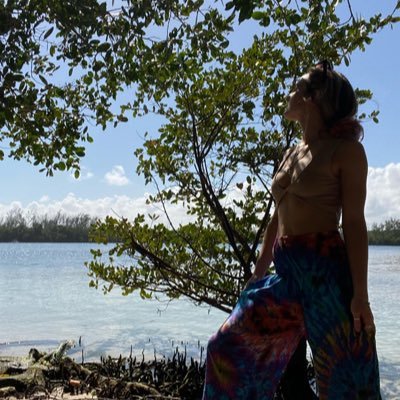 Briannam0416's profile picture. FREE BIRD 🦅