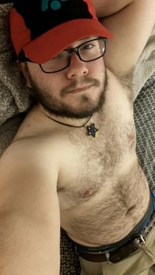 I'm Will, a fuzzy gay guy with a dad bod who likes video games. In Birmingham, AL, so I love my country bros.