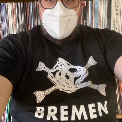 MUSIK! Bremer, Werderfan, Schlagzeuger, Vinyljunkie, try to be more kind. Drummer von @flamingoflip @ DrStevieWer@det.social @drsteviewer.bsky.social