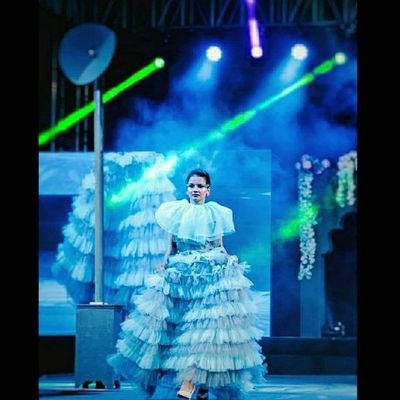 poornimmaa's profile picture. Live life as it's your last day 🤗