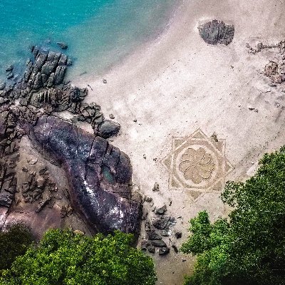 thepangbeachart's profile picture. Beach Artist making magic on the beautiful beaches of Langkawi ✨ || Conservation / Art / Sustainable Travel