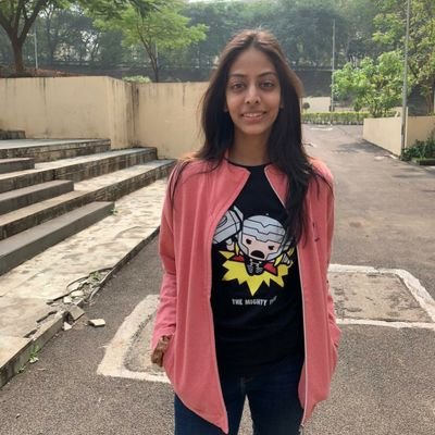 shrxtii's profile picture. 