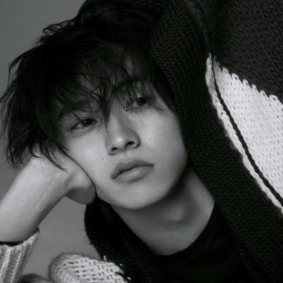 【送料無料】山﨑賢人さん掲載ページ（約A3サイズ）#8886 M60｜【目覚めの音篇】山﨑賢人が体感する、心揺さぶる音楽体験