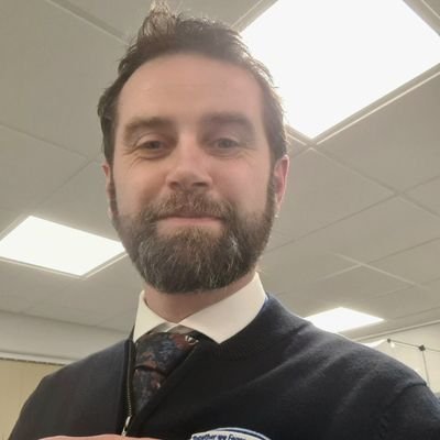 Enjoys helping others succeed via @enablingsuccess @generatehub
Jogs a bit faster & further than B4
Trys to grow veg
Learns a little bit everyday
Ever hopeful