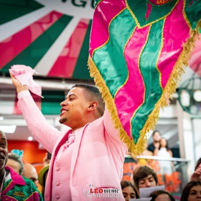 1º Mestre-sala de Acari, 2º Mestre-sala da Mangueira, Marido da Thamara & super pai da Thalita e Thor 🚀 Let’s bora 🚀