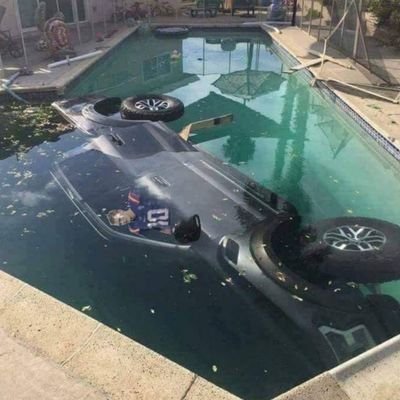 EvanBoussias's profile picture. all boston sports fan    
Psn- Louses_   
insta- @evanboussias