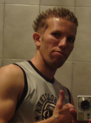 lsantosOficial1's profile picture. Eu sou o Q vC pensa Q sou!! Porem tem um único problema... Eu não sei o Q vC está pensando!