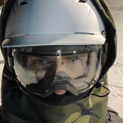 A JavaScript tinkerer, IE hater, the passionate photographer.
