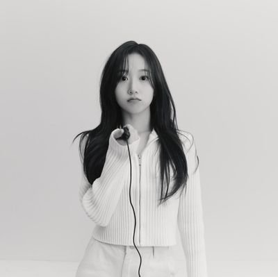 hoelyryeji's profile picture. - MIDZY ♡ NSWER -