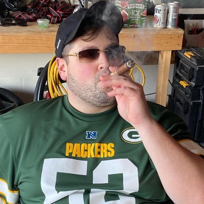 kanyewesk's profile picture. #gopackgo