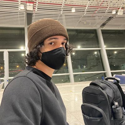 heylcs's profile picture. embrace the chaos