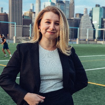 Pre-order MONEY, POWER, RESPECT: How Women in Sports Are Shaping the Future of Feminism https://t.co/YTB8eXDJ4F 💪 Former editor @glamourmag ✏️