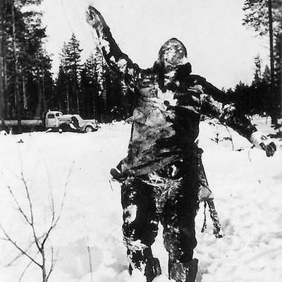 ASuvanne's profile picture. Yrittäjä. Opiskelija. Vittumainen kusipää.