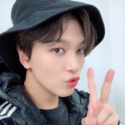 š mostly nct, 2nd and 3rd gen | toxic polycules are my favorite dynamic | notorious nahyuckist | 23 | he/him | fudanshi
