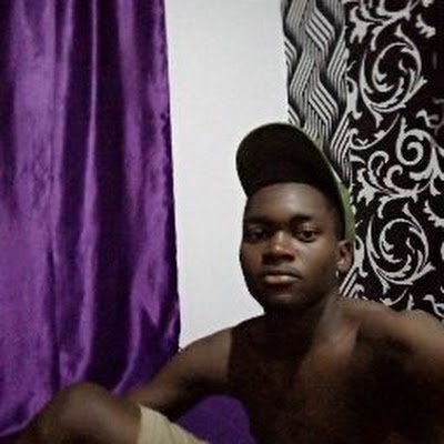 LerryVibez's profile picture. /Artist/ /Interior Decorator/ /Painter/ /Contractor/ /Event Decorator/ /Student/