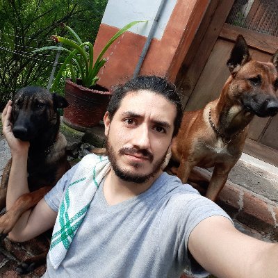 AlxsQf's profile picture. The guy on hiking boots. . .